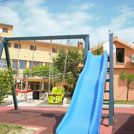 Casa de Férias Xxl With Pool