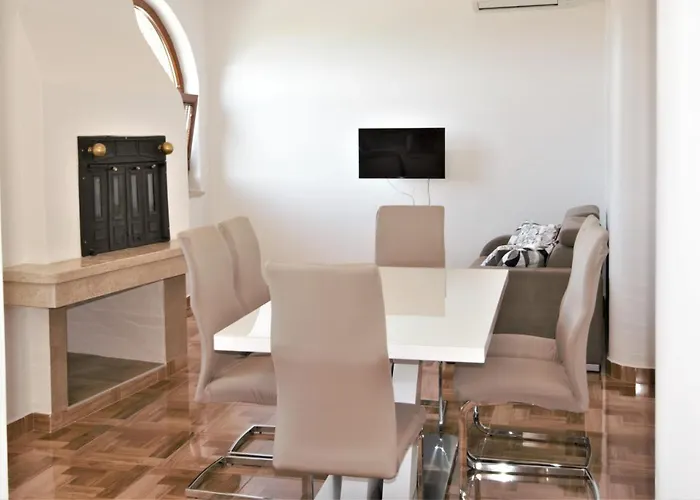 Σπίτι διακοπών Xxl With Pool